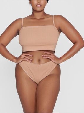 🤎🤍 SKIMS Logo Ribbed Pointelle Camisole in Ochre 🤍🤎